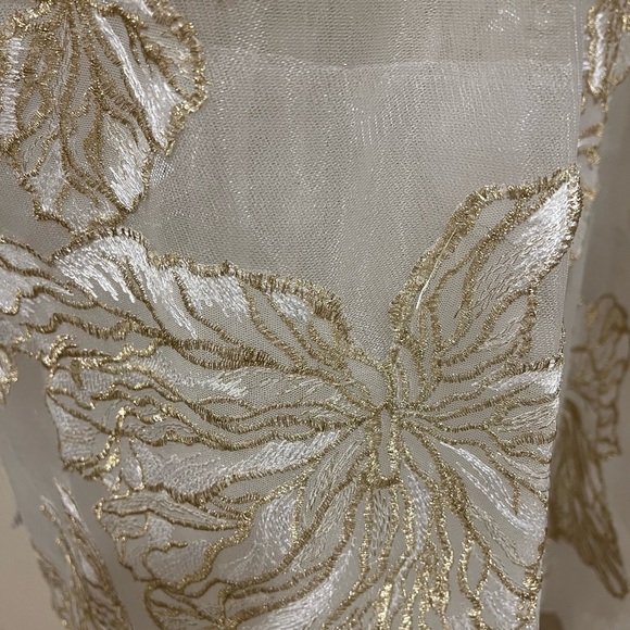 Mac Duggal White Gown with Gold Accents - Picture 4 of 5